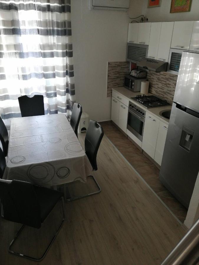 Apartmán Centar Njivice Exteriér fotografie