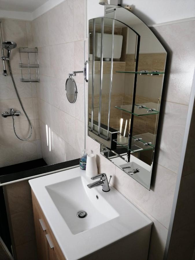 Apartmán Centar Njivice Exteriér fotografie