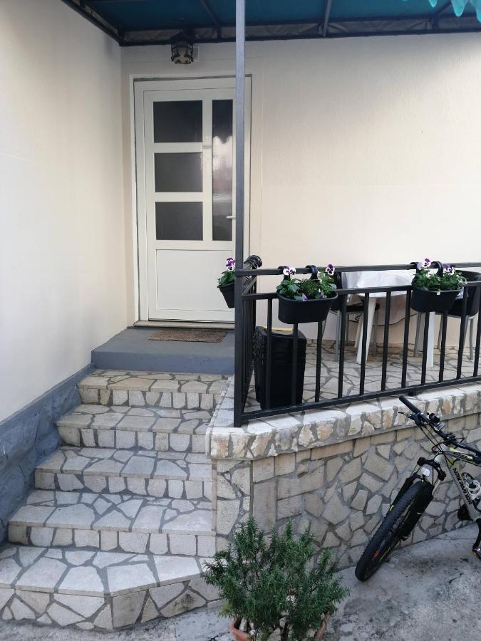 Apartmán Centar Njivice Exteriér fotografie