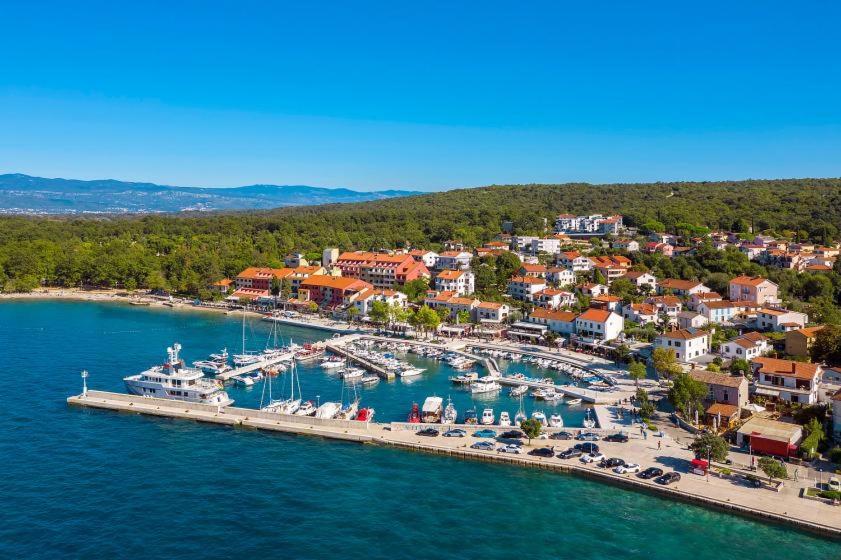 Apartmán Centar Njivice Exteriér fotografie